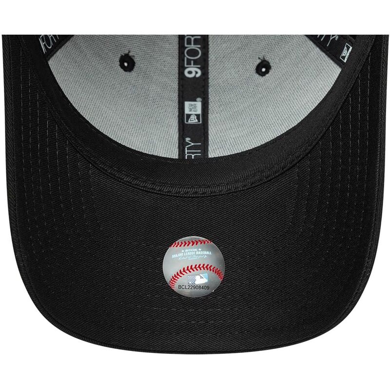 petten-gebogen-zwart-snapback-9forty-m-crown-van-new-york-yankees-mlb-van-new-era petten-gebogen-zwart-snapback-9forty-m-crown-van-new-york-yankees-mlb-van-new-era