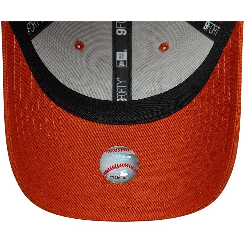 petten-gebogen-oranje-snapback-9forty-m-crown-van-new-york-yankees-mlb-van-new-era