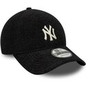 petten-gebogen-zwart-snapback-9forty-winter-borg-van-new-york-yankees-mlb-van-new-era
