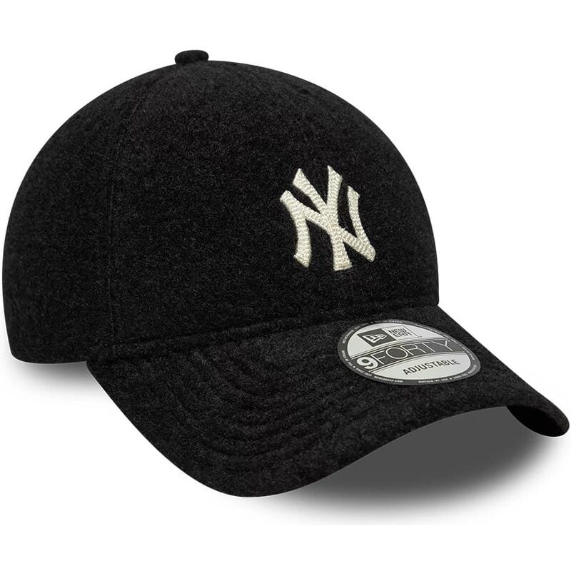 petten-gebogen-zwart-snapback-9forty-winter-borg-van-new-york-yankees-mlb-van-new-era