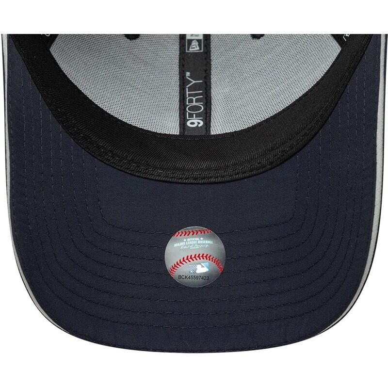 petten-gebogen-marineblauw-verstelbaar-9forty-recycled-van-los-angeles-dodgers-mlb-van-new-era petten-gebogen-marineblauw-verstelbaar-9forty-recycled-van-los-angeles-dodgers-mlb-van-new-era