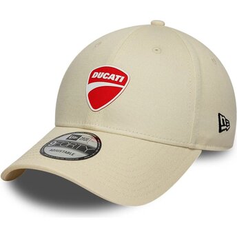 Petten gebogen beige verstelbaar 9FORTY Core van Ducati Motor MotoGP van New Era