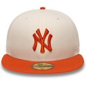petten-plat-beige-fitted-59fifty-league-essential-van-new-york-yankees-mlb-van-new-era