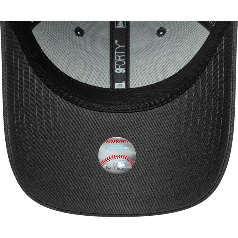 petten-gebogen-grijs-verstelbaar-9forty-metallic-outline-van-new-york-yankees-mlb-van-new-era