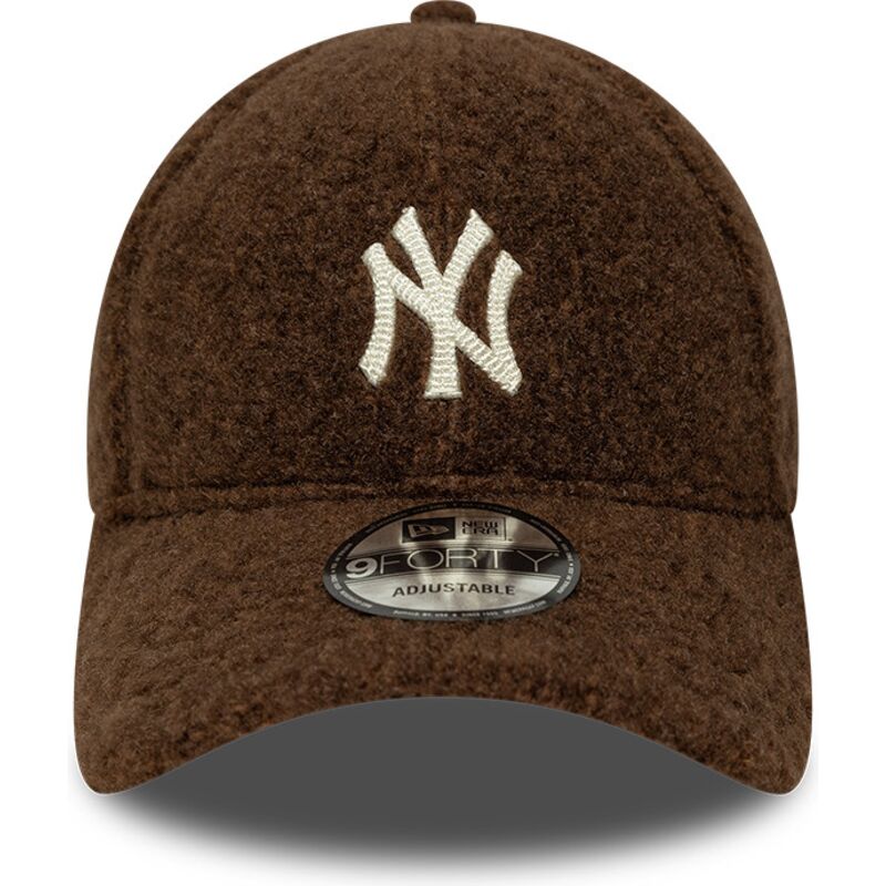 petten-gebogen-bruin-snapback-9forty-winter-borg-van-new-york-yankees-mlb-van-new-era petten-gebogen-bruin-snapback-9forty-winter-borg-van-new-york-yankees-mlb-van-new-era