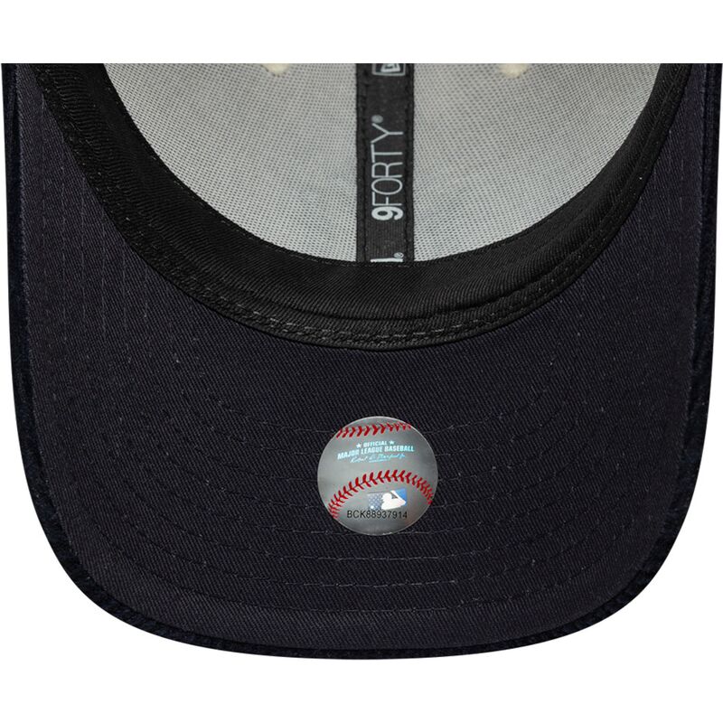 petten-gebogen-beige-verstelbaar-9forty-m-crown-cord-van-new-york-yankees-mlb-van-new-era petten-gebogen-beige-verstelbaar-9forty-m-crown-cord-van-new-york-yankees-mlb-van-new-era