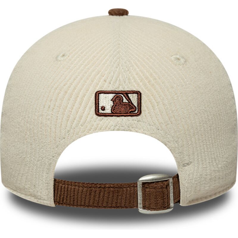 petten-gebogen-bruin-verstelbaar-9forty-m-crown-cord-van-new-york-yankees-mlb-van-new-era petten-gebogen-bruin-verstelbaar-9forty-m-crown-cord-van-new-york-yankees-mlb-van-new-era
