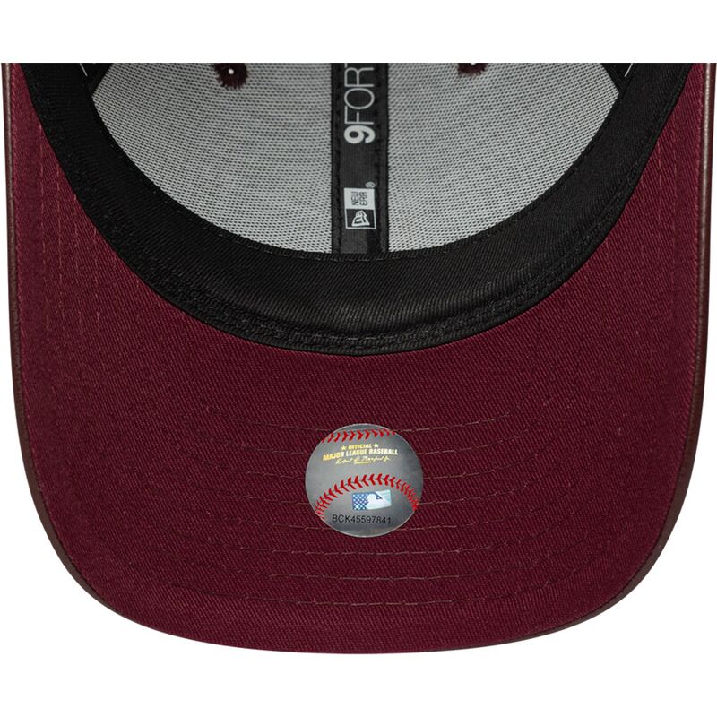 petten-gebogen-bruin-snapback-9forty-m-crown-pu-diamante-van-new-york-yankees-mlb-van-new-era petten-gebogen-bruin-snapback-9forty-m-crown-pu-diamante-van-new-york-yankees-mlb-van-new-era