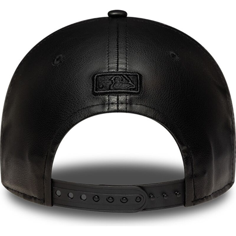 petten-gebogen-zwart-snapback-9forty-m-crown-pu-diamante-van-new-york-yankees-mlb-van-new-era petten-gebogen-zwart-snapback-9forty-m-crown-pu-diamante-van-new-york-yankees-mlb-van-new-era
