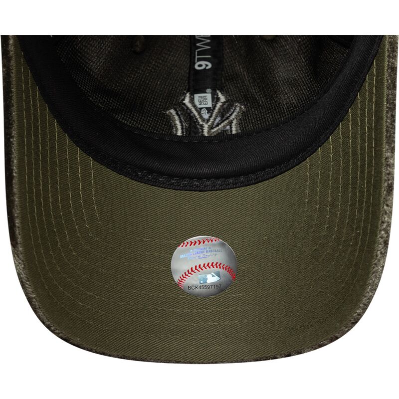 petten-gebogen-groen-verstelbaar-9twenty-velour-van-new-york-yankees-mlb-van-new-era petten-gebogen-groen-verstelbaar-9twenty-velour-van-new-york-yankees-mlb-van-new-era
