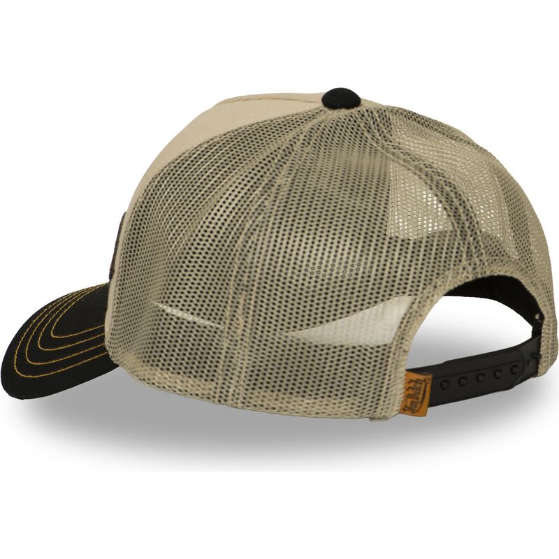 petten-gebogen-beige-snapback-patches19-van-von-dutch