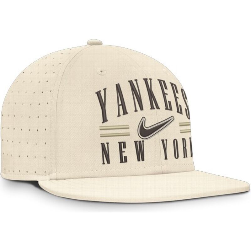 petten-plat-beige-fitted-dri-fit-true-structured-aero-bill-van-new-york-yankees-mlb-van-nike