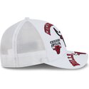 petten-gebogen-wit-snapback-9forty-m-crown-a-frame-all-over-van-chicago-bulls-nba-van-new-era