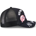 petten-gebogen-marineblauw-snapback-9forty-m-crown-a-frame-all-over-van-new-york-yankees-mlb-van-new-era
