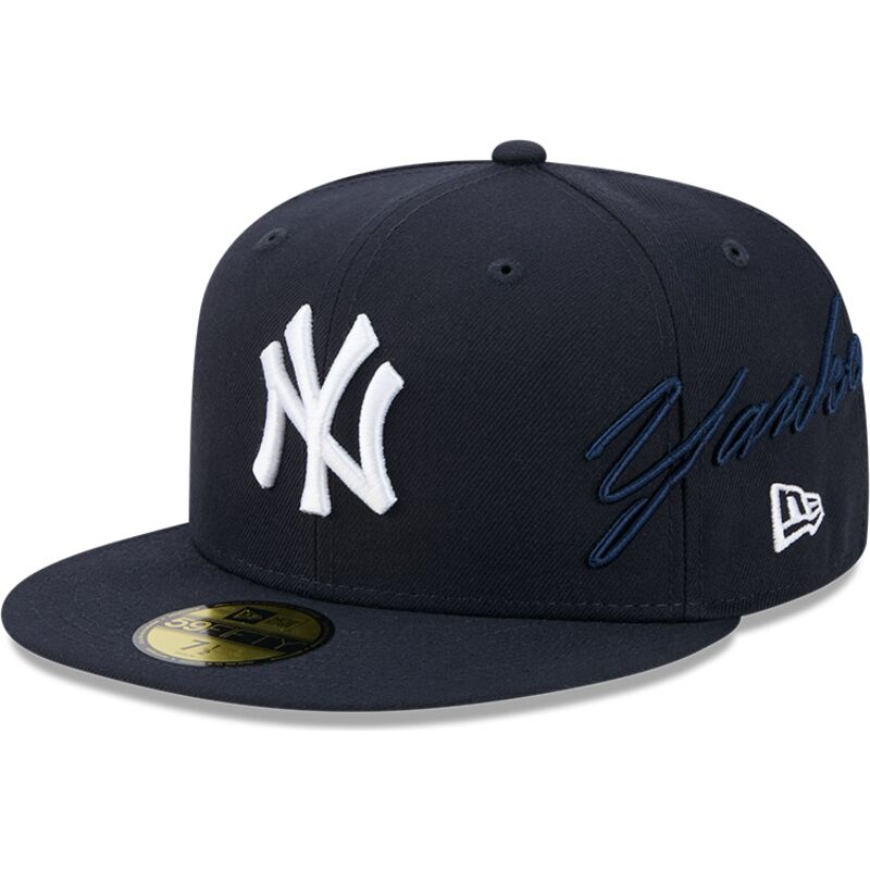 petten-plat-marineblauw-fitted-59fifty-side-script-van-new-york-yankees-mlb-van-new-era