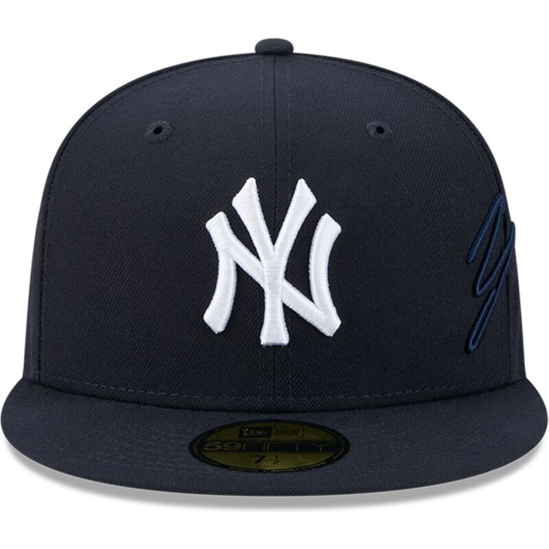 petten-plat-marineblauw-fitted-59fifty-side-script-van-new-york-yankees-mlb-van-new-era