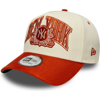 Petten gebogen beige snapback E Frame Wordmark Suede van New York Yankees MLB van New Era