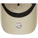 petten-gebogen-beige-verstelbaar-9twenty-a-frame-melton-luxe-van-new-york-yankees-mlb-van-new-era