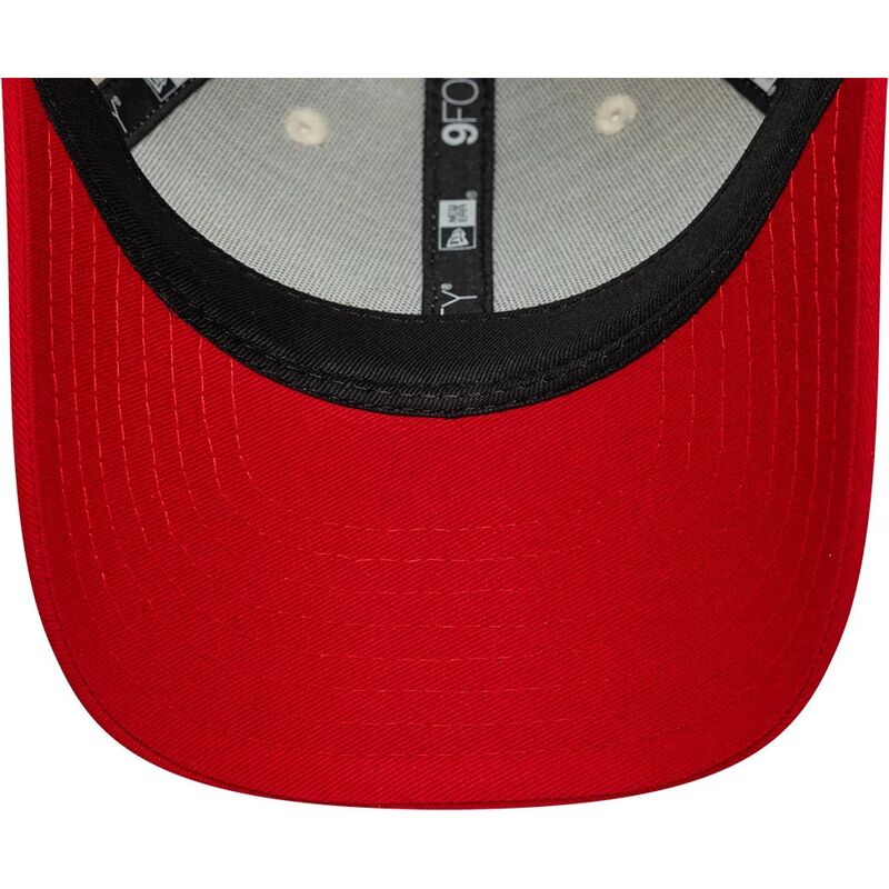 petten-gebogen-beige-verstelbaar-voor-kinderen-9forty-contrast-van-manchester-united-football-club-premier-league-van-new-era