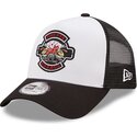 petten-gebogen-zwart-snapback-a-frame-location-icon-van-pigs-eye-garage-van-new-era