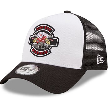Petten gebogen zwart snapback A Frame Location Icon van Pigs Eye Garage van New Era