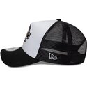 petten-gebogen-zwart-snapback-a-frame-location-icon-van-pigs-eye-garage-van-new-era