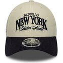 petten-gebogen-beige-verstelbaar-9forty-m-crown-wordmark-van-buffalo-new-york-van-new-era