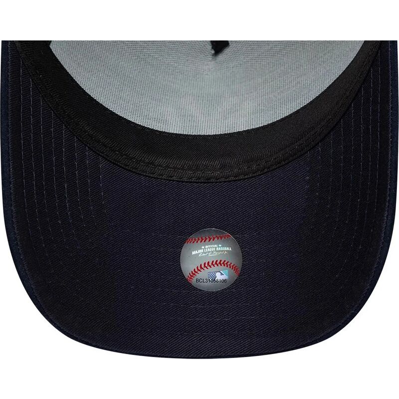 petten-gebogen-groen-snapback-9forty-e-frame-suede-visor-van-new-york-yankees-mlb-van-new-era