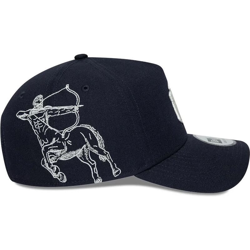 petten-gebogen-marineblauw-snapback-9forty-e-frame-mythical-icon-van-new-york-yankees-mlb-van-new-era