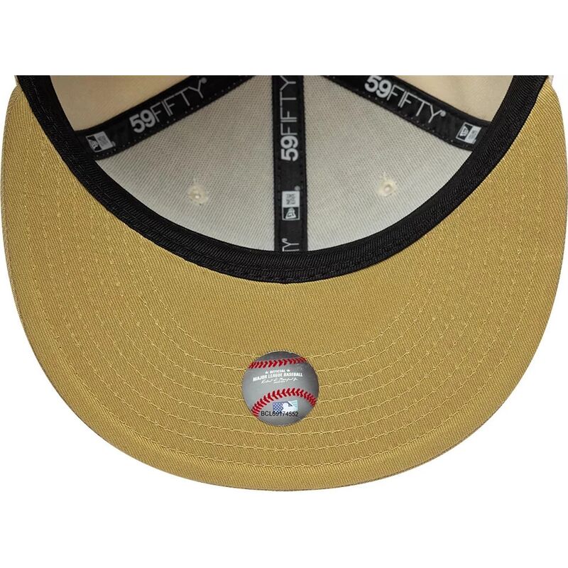 petten-plat-beige-fitted-59fifty-league-essential-van-new-york-yankees-mlb-van-new-era