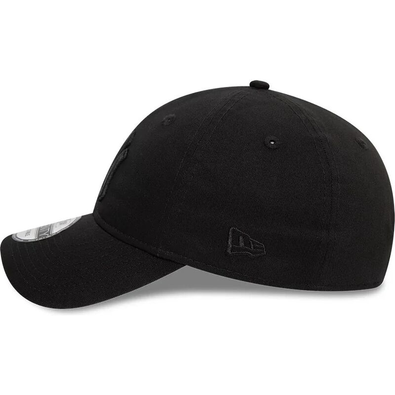 petten-gebogen-zwart-verstelbaar-9twenty-league-essential-van-new-york-yankees-mlb-van-new-era