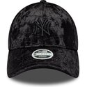 petten-gebogen-zwart-verstelbaar-9forty-pattern-velour-van-new-york-yankees-mlb-van-new-era
