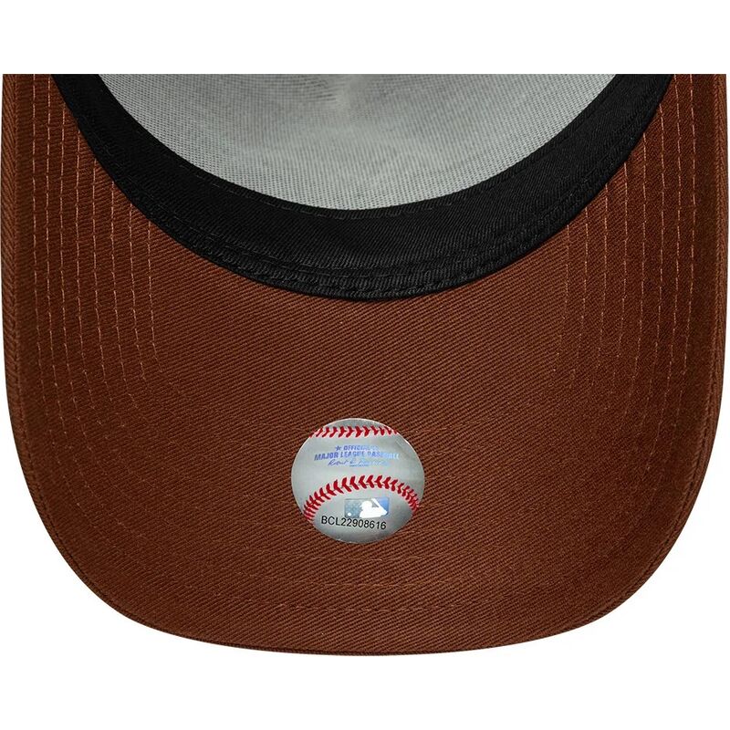 petten-gebogen-bruin-snapback-e-frame-outline-van-new-york-yankees-mlb-van-new-era