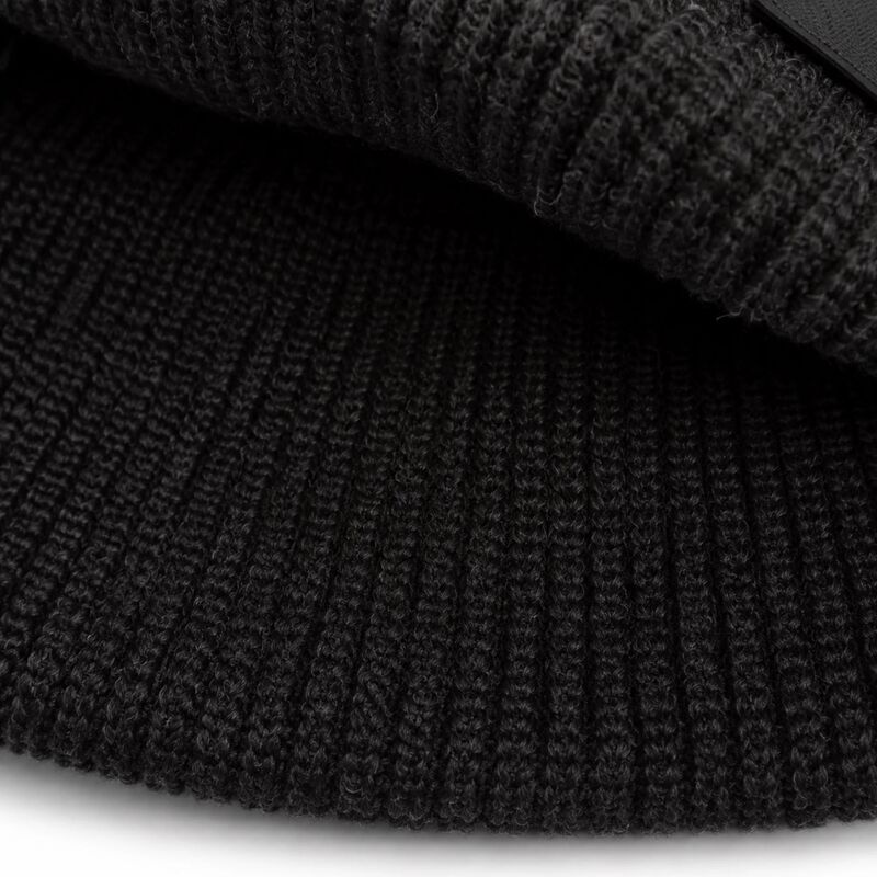 mutsen-zwart-the-lone-wolf-original-recipe-the-farm-goorin-bros