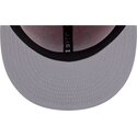 petten-plat-rood-fitted-59fifty-side-script-van-chicago-bulls-nba-van-new-era