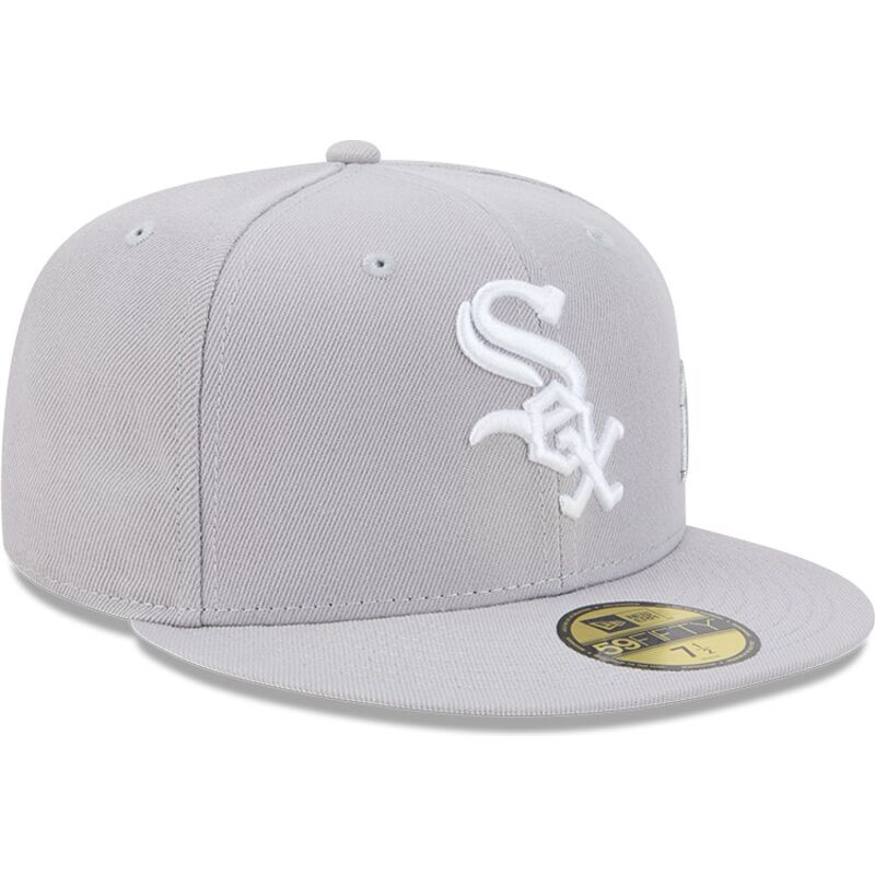 petten-plat-grijs-fitted-59fifty-side-script-van-chicago-white-sox-mlb-van-new-era