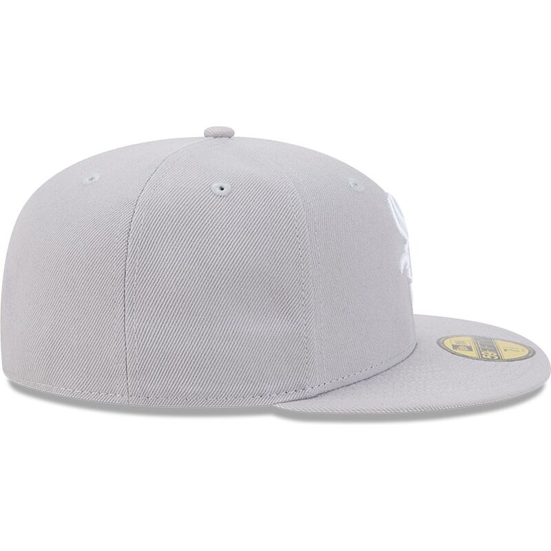 petten-plat-grijs-fitted-59fifty-side-script-van-chicago-white-sox-mlb-van-new-era