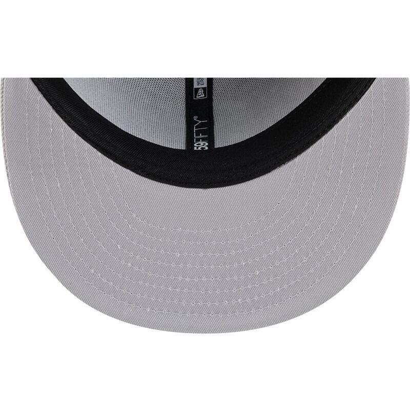 petten-plat-grijs-fitted-59fifty-side-script-van-chicago-white-sox-mlb-van-new-era