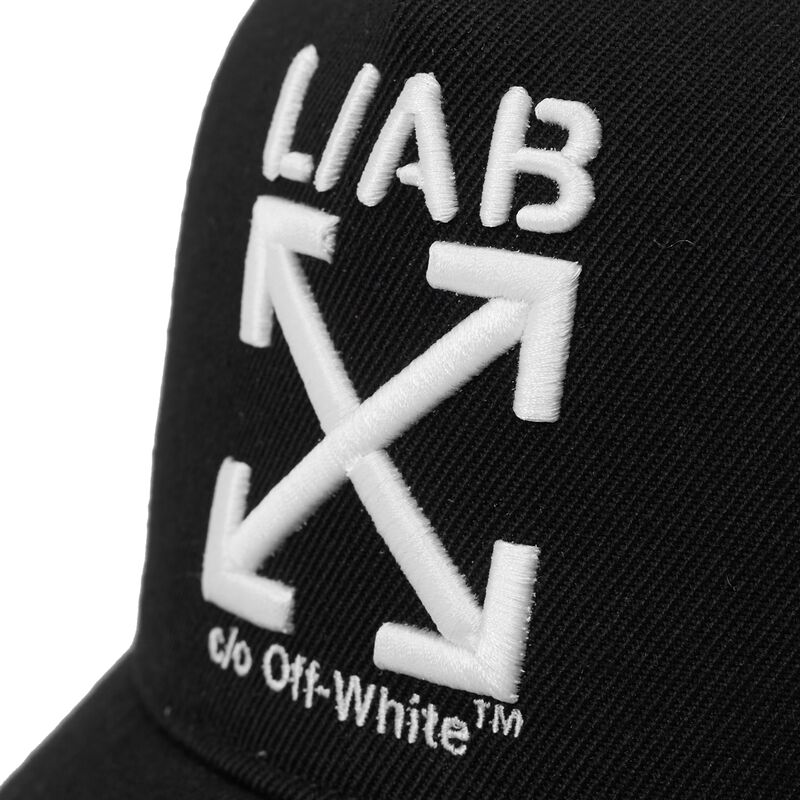 petten-gebogen-zwart-snapback-clamp-arrows-van-l-ab-c-o-off-white