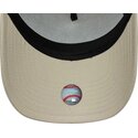 petten-gebogen-beige-snapback-a-frame-league-essential-van-new-york-yankees-mlb-van-new-era