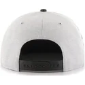 petten-plat-grijs-snapback-lateral-van-new-york-yankees-mlb-van-47-brand