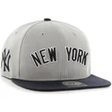 petten-plat-grijs-snapback-lateral-van-new-york-yankees-mlb-van-47-brand