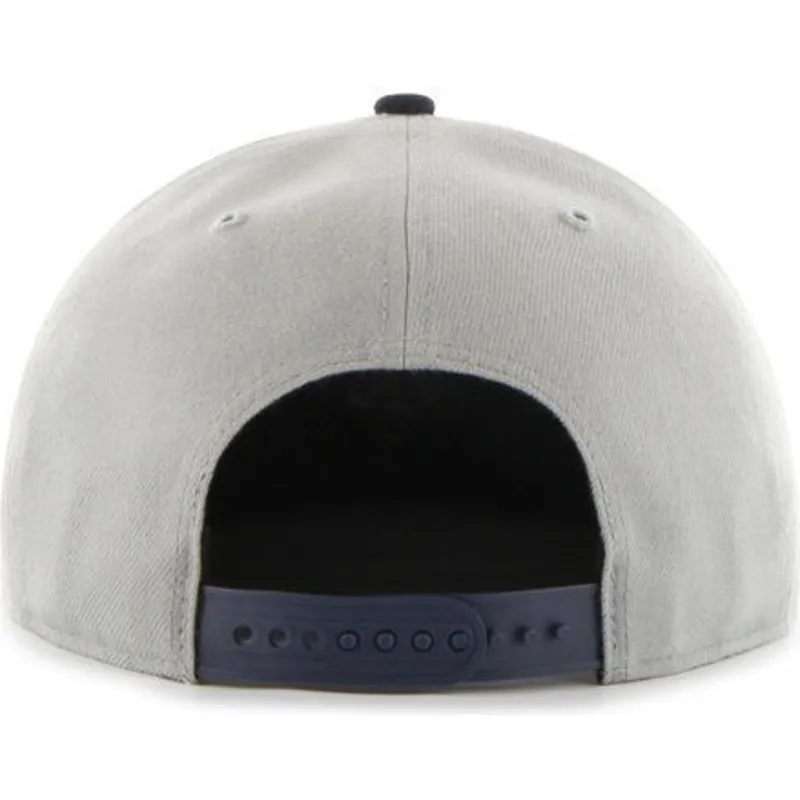 petten-plat-grijs-snapback-lateral-van-new-york-yankees-mlb-van-47-brand