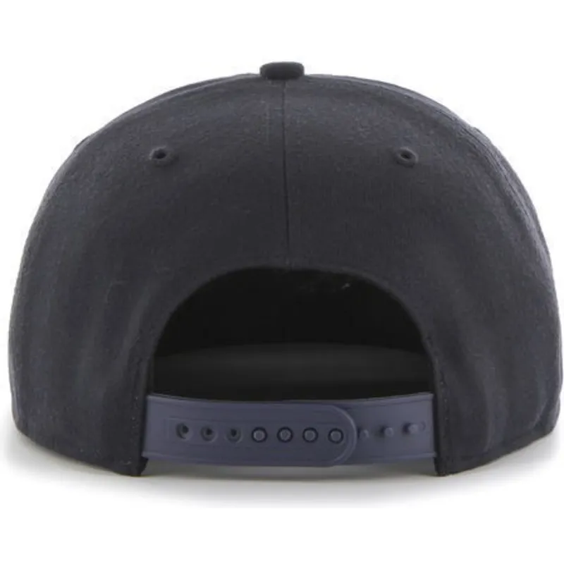 petten-plat-marineblauw-snapback-lateral-van-atlanta-braves-mlb-van-47-brand