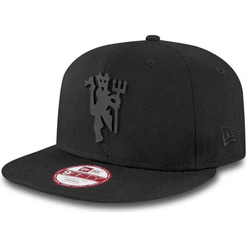 petten-plat-zwart-snapback-9fifty-black-on-black-van-manchester-united-football-club-premier-league-van-new-era petten-plat-zwart-snapback-9fifty-black-on-black-van-manchester-united-football-club-premier-league-van-new-era